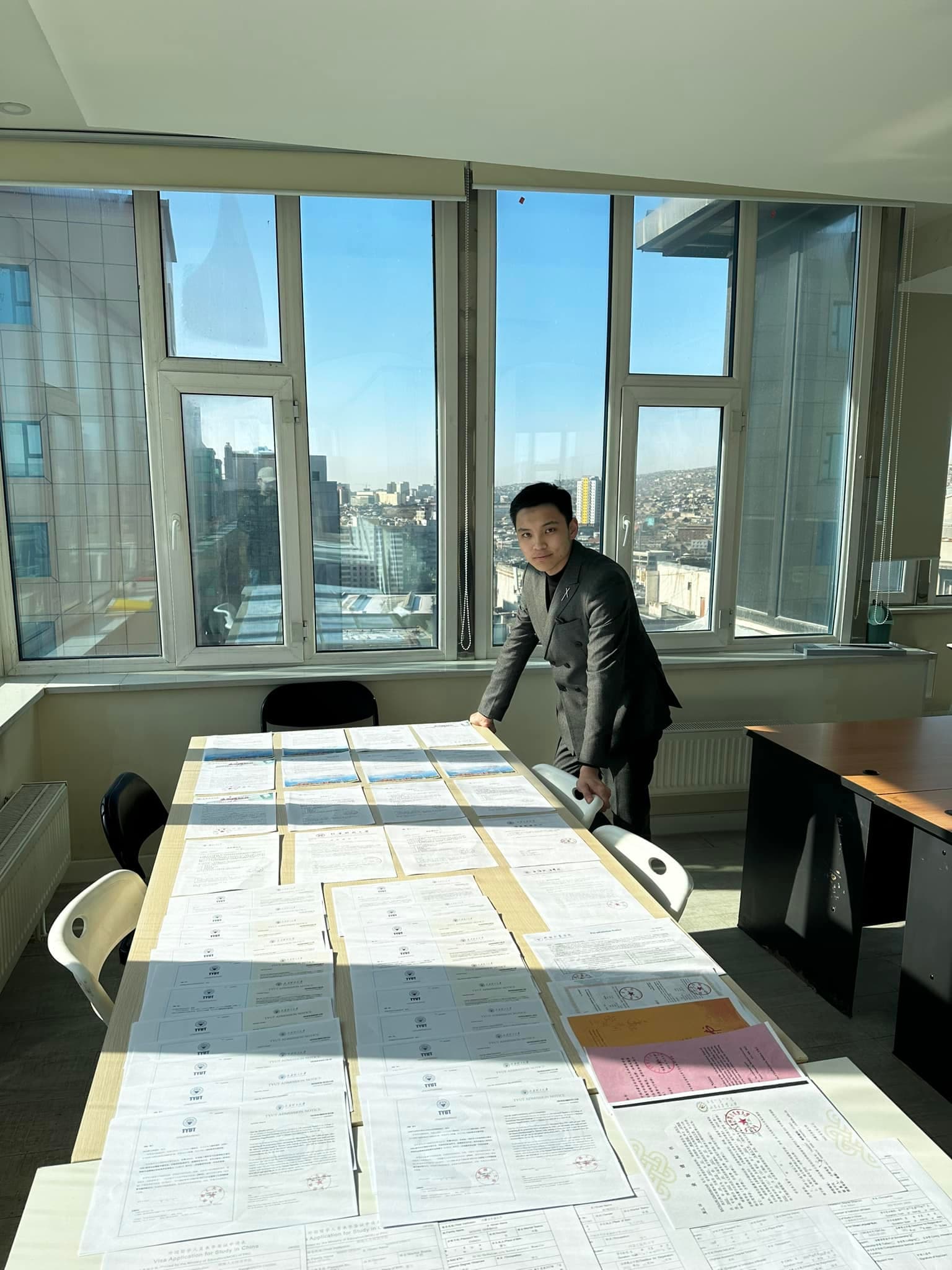 Анко Бриджийн баг дэмжлэгийн сонголтуудаа танилцуулж буй нь